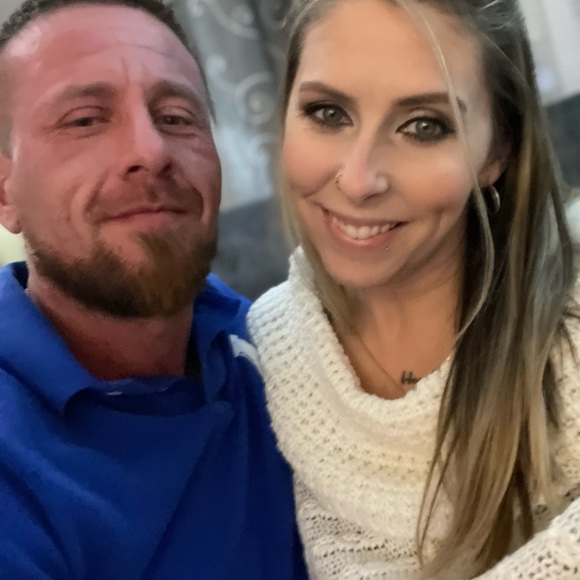 Meet your Posher, Sam & Ashlee - Picture 3 of 3